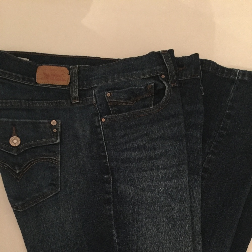LEVI 505 STRAIGHT LEG JEANS